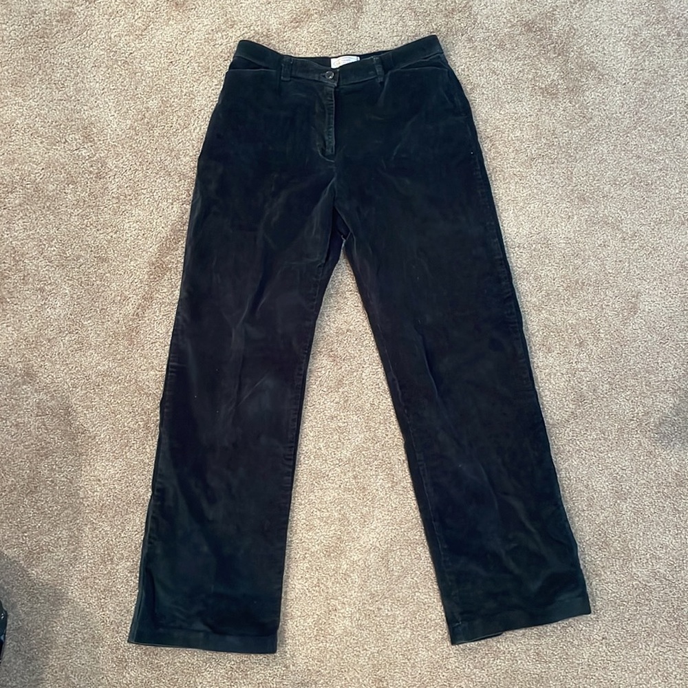 Forest green vintage pants fit more like a 5/6 corduroy style stretchy